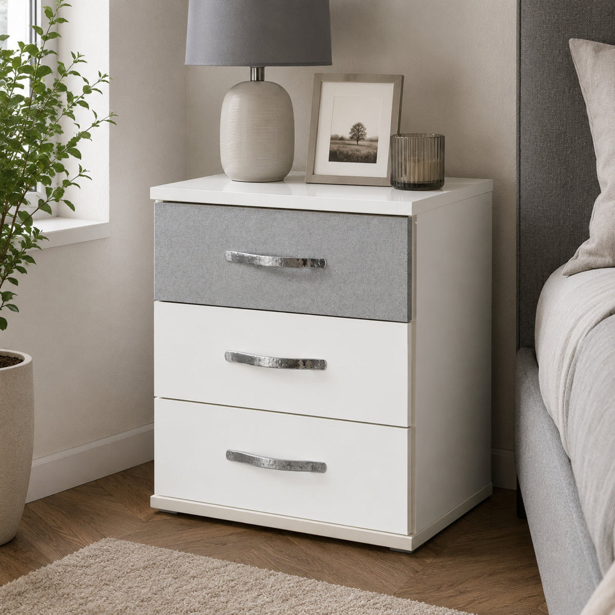 Hampton Grey 3 Drawer Bedside Cabinet - image 7