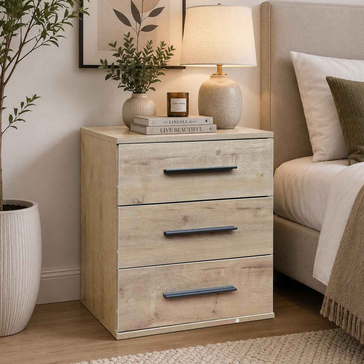 Windsor Oak 3 Drawer Bedside Cabinet
