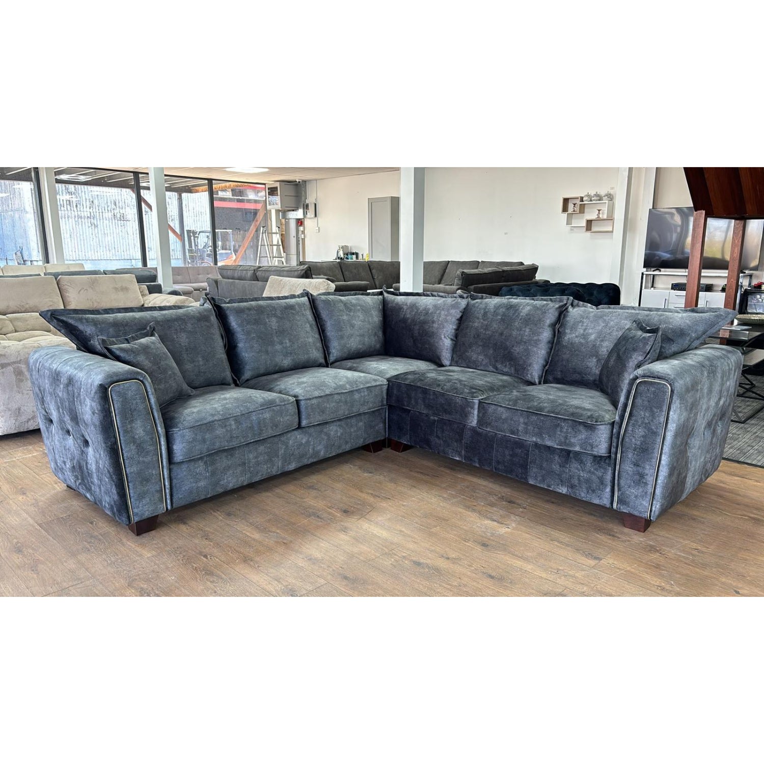Serena Large Corner Sofa in Black