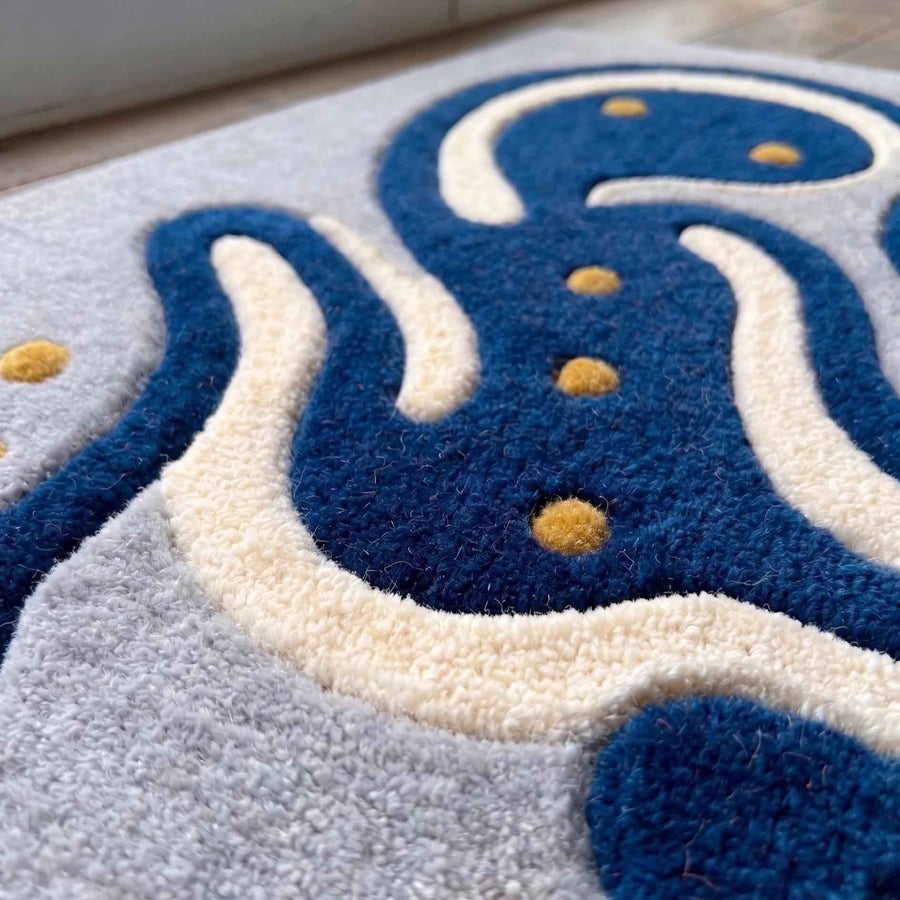 Blue Abstract Frog Wool Rug – Hand Tufted Sculpted Statement Rug