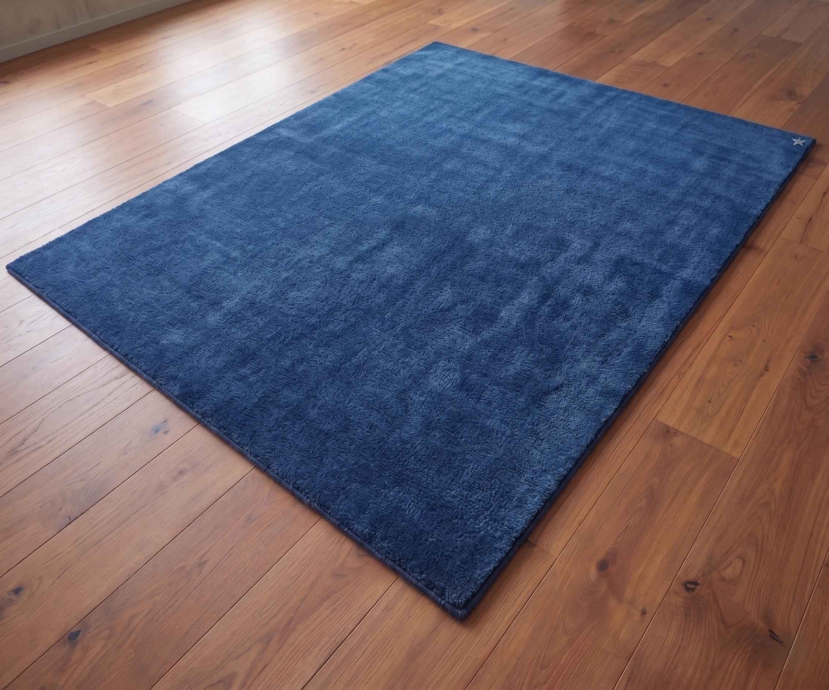 Navy Blue Minimalist Wool Rug – Hand Tufted Textured Living Room Rug