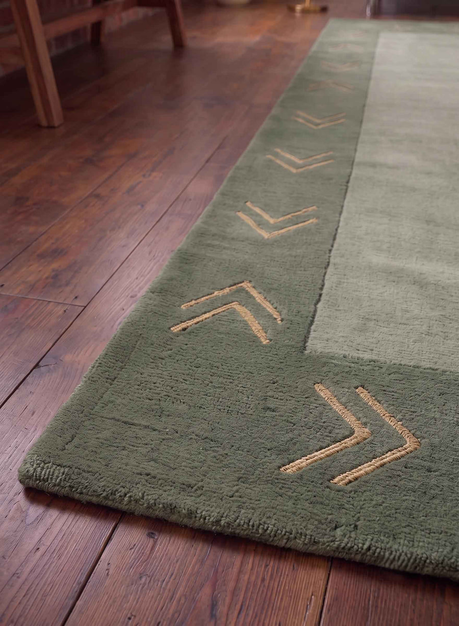 Sage Green Chevron Border Wool Rug – Hand Tufted Vintage Modern Rug