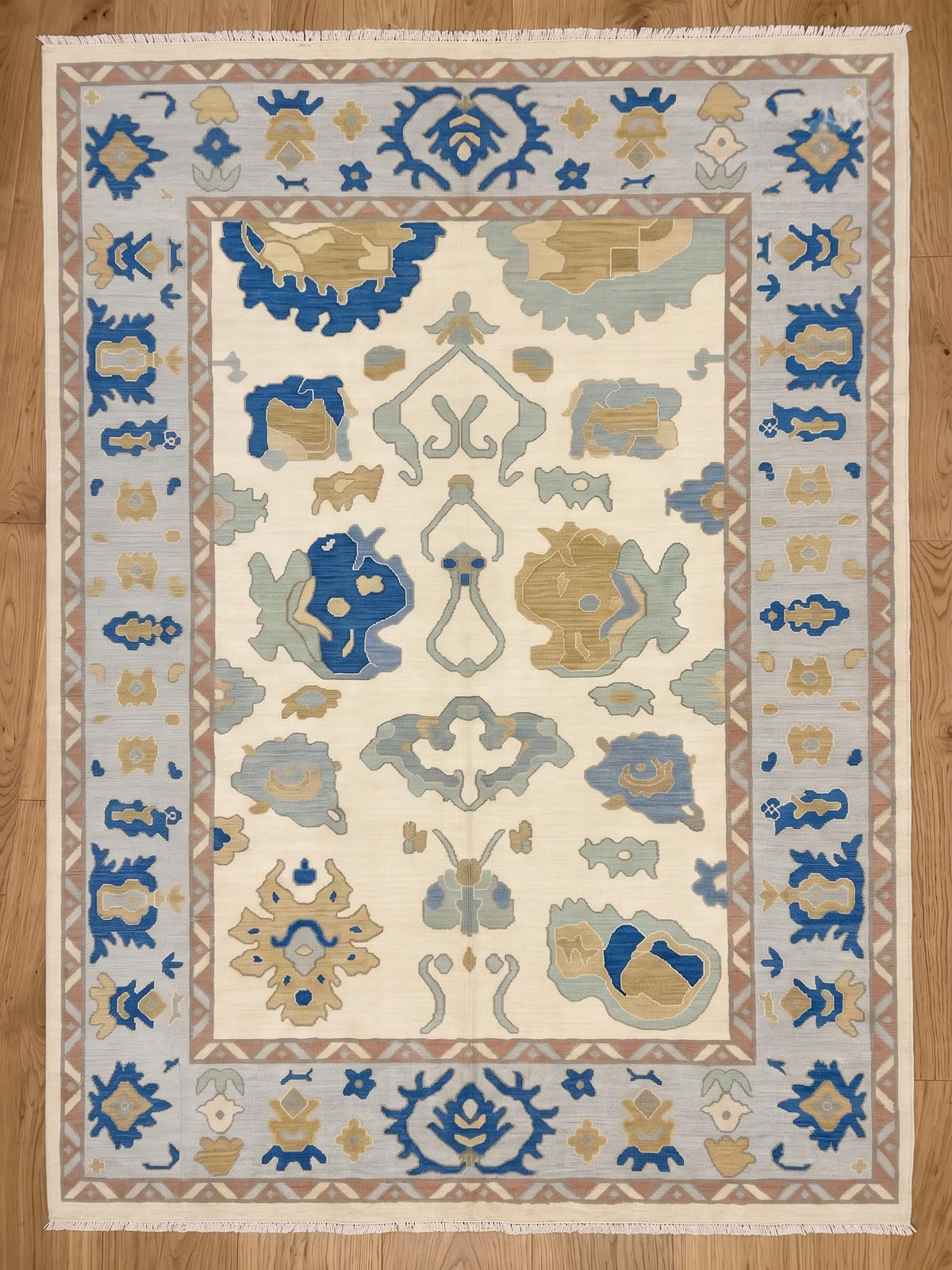Blue and Beige Oushak Style Wool Rug – Hand Knotted Traditional Floral Rug – image 10